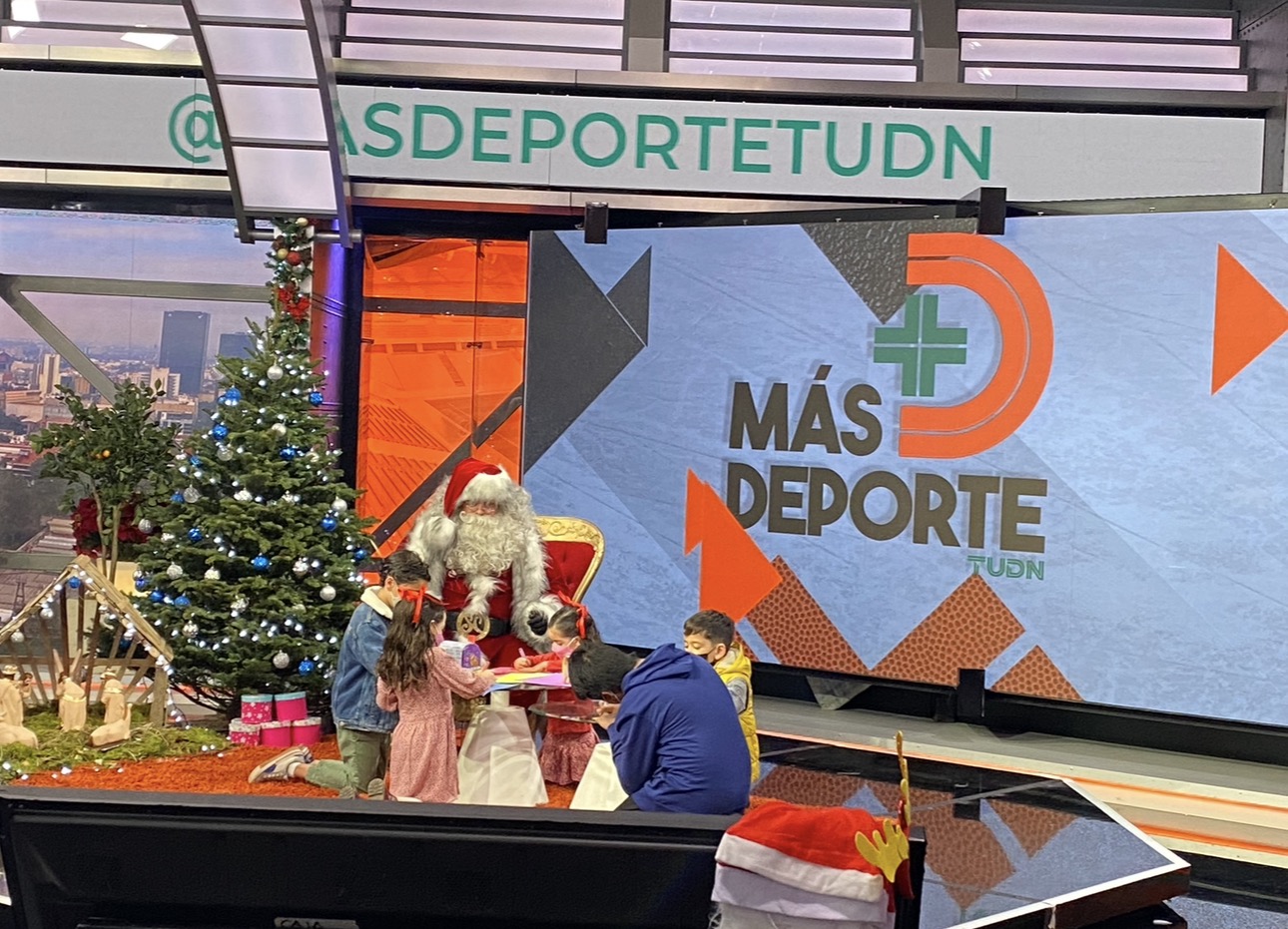 Presentación en Televisa / TUDN 1