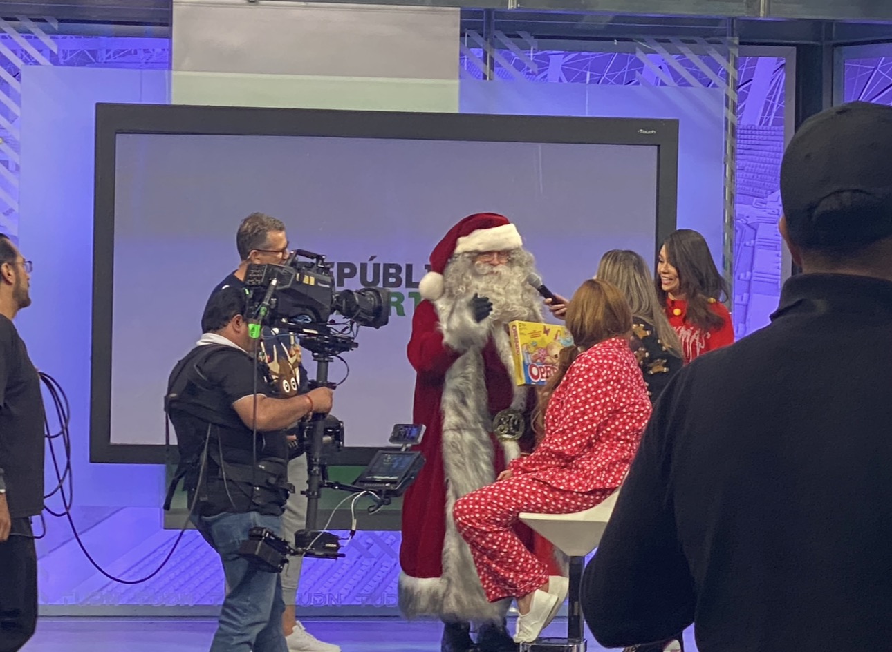 Presentación en TV Azteca 1